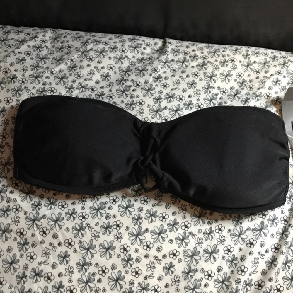 A&F swimwear top with removable strap